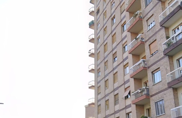 Best location , 7 buses connections and 6min walking from Metro , shopping an