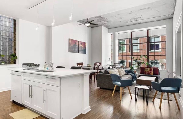 Best location! Great views on the deck, Large unit!