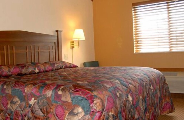 Best Rest Inn & Suites