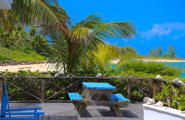 Best Romantic Beach House, Newly Remodeled