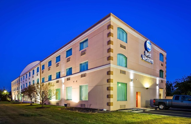 Best Western Airport Inn & Suites Cleveland