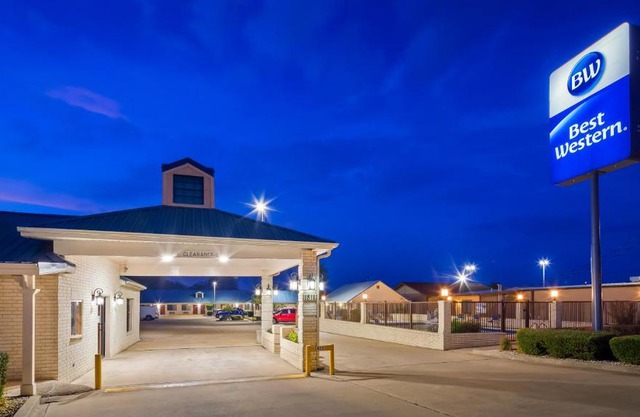 Best Western Regency Inn & Suites