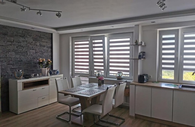 Betty - Modern Apartament - Olivia Business Center, University