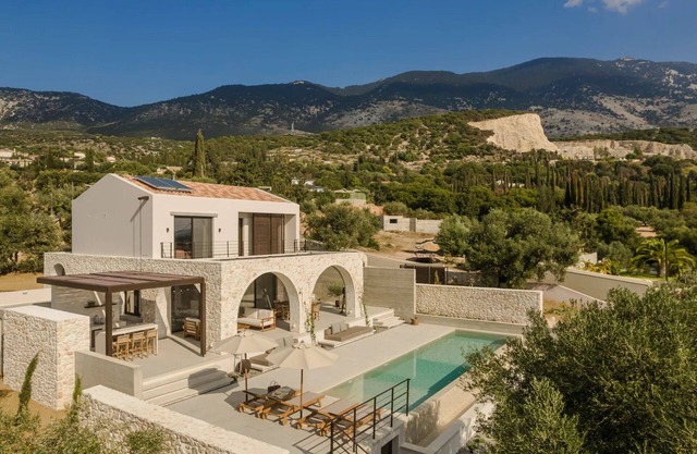 BH1012 - C - Villa Kefalonia