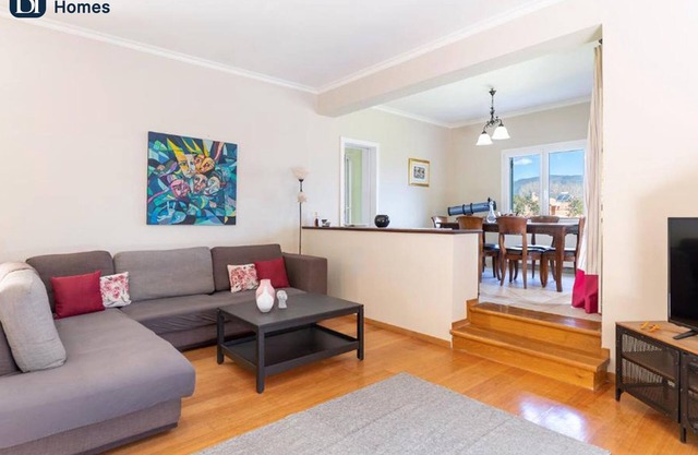 BH188 - R - Villa Corfu