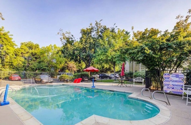 BIDWELL PARK 4BR EPIC SPOT 🌊 POOL 🕹️ ARCADES 🐶