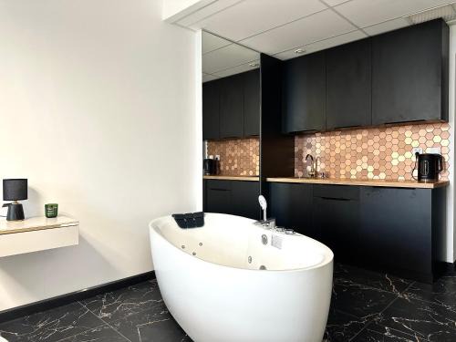 Bierutowska Apart - Lift & Laundry