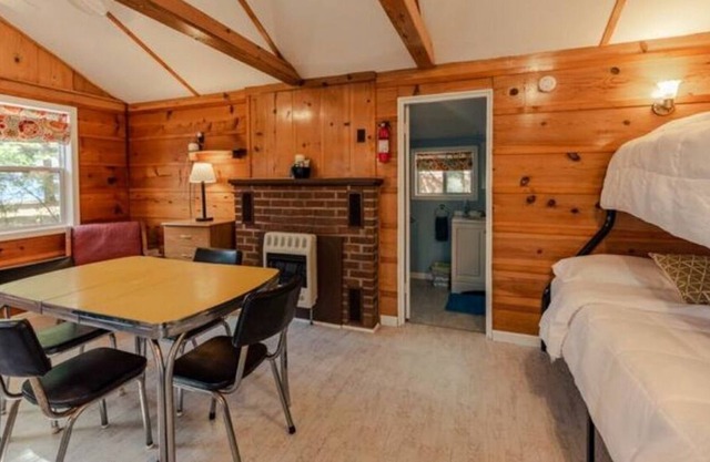 Big Blue Lake Cottages, LLC - Cottage #3
