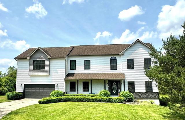 Big secluded house close to Chicago and Lake Michigan,