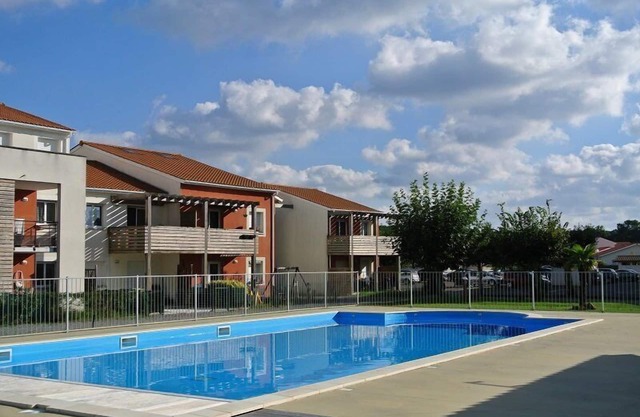 BISCARROSSE - 3-room apartment in residence with swimming pool, 2*