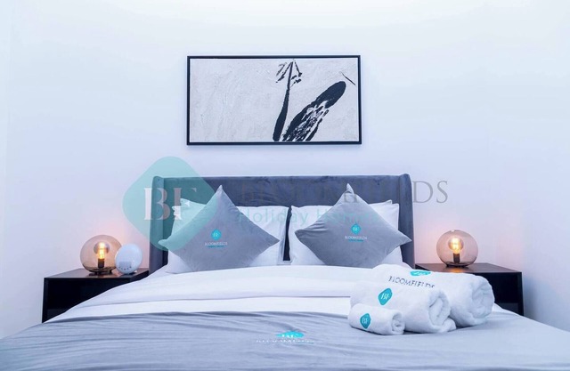 Bloomfields Elegant 1BR in Waters Edge Yas Island