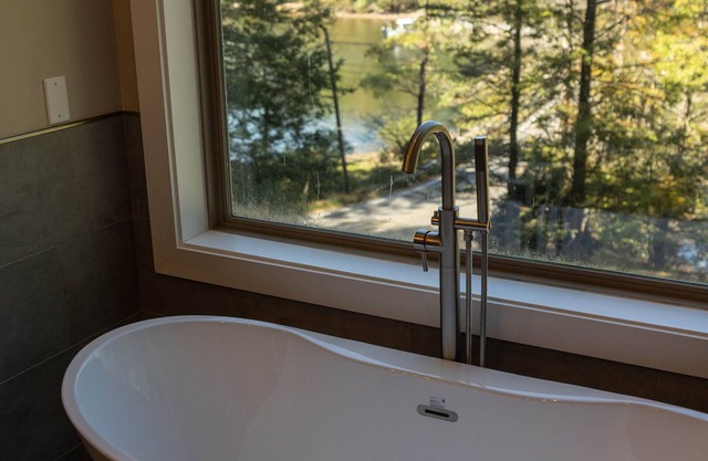 Blue Anchor- 8 bedrooms with indoor pool and movie theater