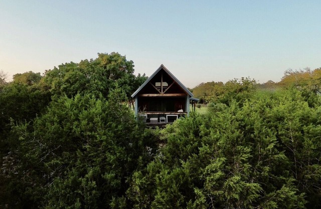 Blue Bonnet, Cozy Cabin w/view and Pro Coffee Setup
