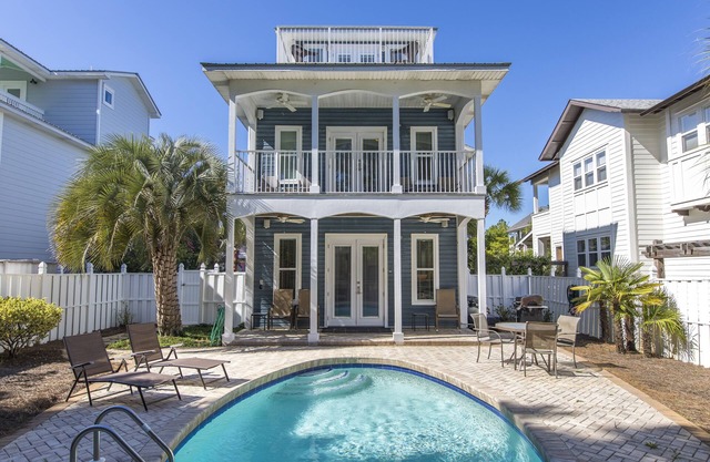 Blue Paradise: Heated Pool, Seagrove Beach, Sleeps 12