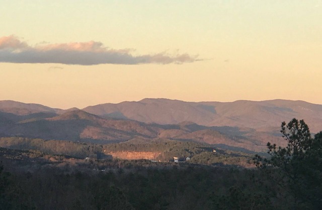 Blue Ridge Mountains & Jocassee Dam Views (Morning Glory)