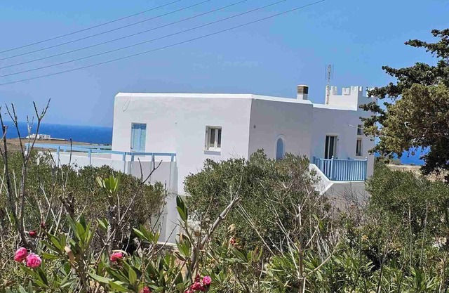 Blue & White View- Blue Villa