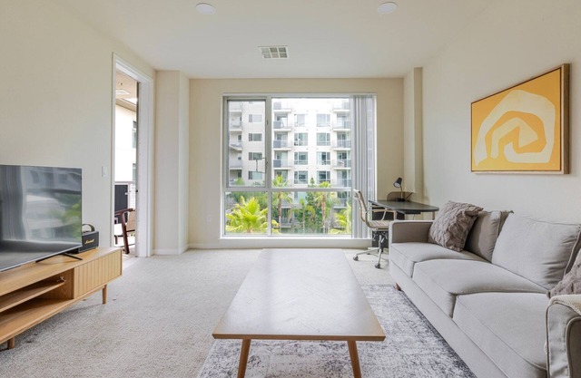 Blueground | Rivermark, pool, nr Central Park