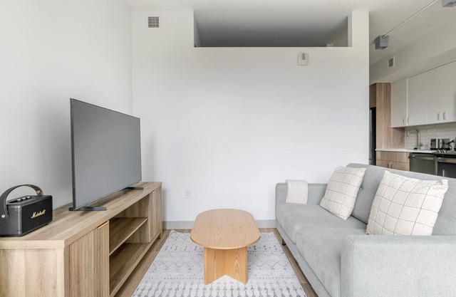 Blueground | South of Washington, fitness, nr Boston Common