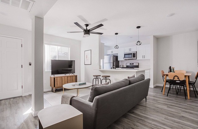 Blueground | Westwood 2bd apartment, fully furnished