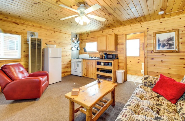 Boat + Fish on Mille Lacs Lake: ‘Walleye Cabin’