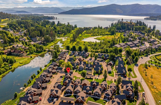 Boat on Lake Pend Oreille & Ski at Schweitzer