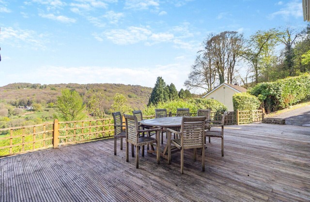 Bodmin - Three Bedroom House, Sleeps 6