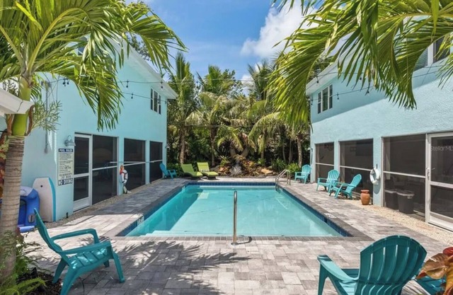 🦩Book Me Baby! Wildflower Inn Siesta Key #6 Bird of Paradise🦩