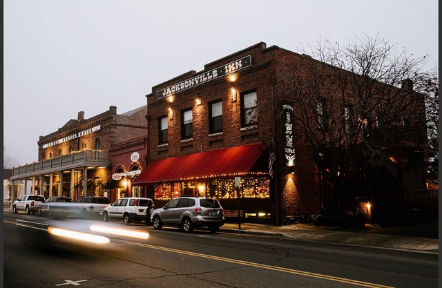 BookStayHop- Jacksonville Inn