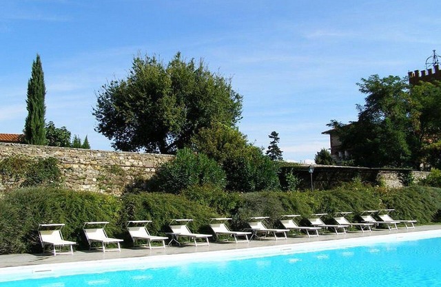 Borgo Bello G: A characteristic and welcoming two-story apartment in the characteristic style of the Tuscan countryside.
