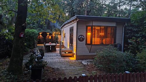 Boself 4pers met hottub
