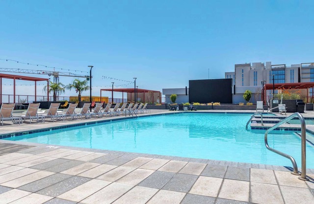 Boulevard Stays Modern Tempe 1BR ASU Pool, Gym 10
