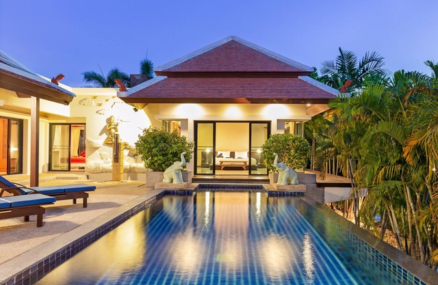 Boutique 3BR Pool Villa Bianca NaiHarn