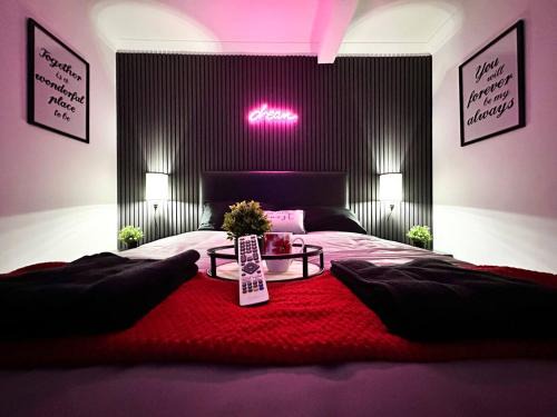 Boutique Backyard Bungalow - Brimsdown