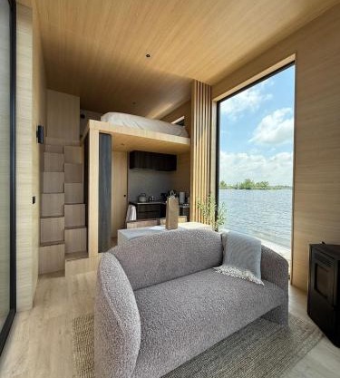 Boutique Houseboat Stay Romantic Getaway for Two