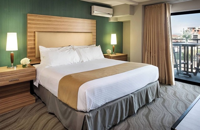 Boutique-Style Bay View Suite Near Petco Park & Balboa Park Museums | 3 Units