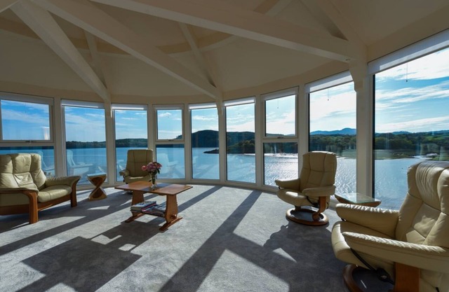 Braesyde - a house that sleeps 10 guests in 4 bedrooms