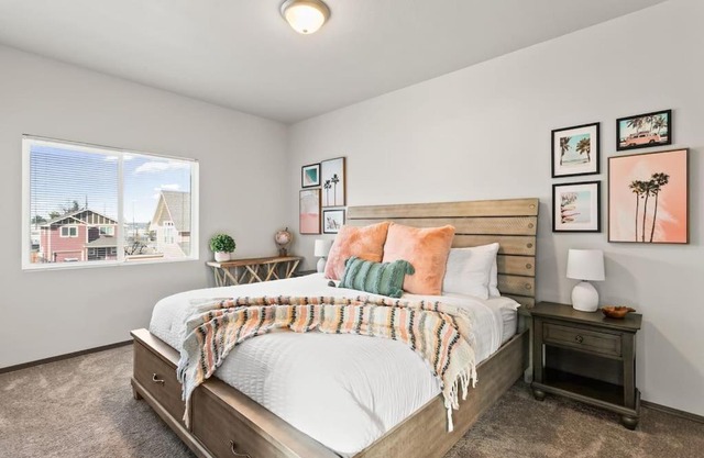 Brand New 2 Bed 2 Bath Near Perry District and DT