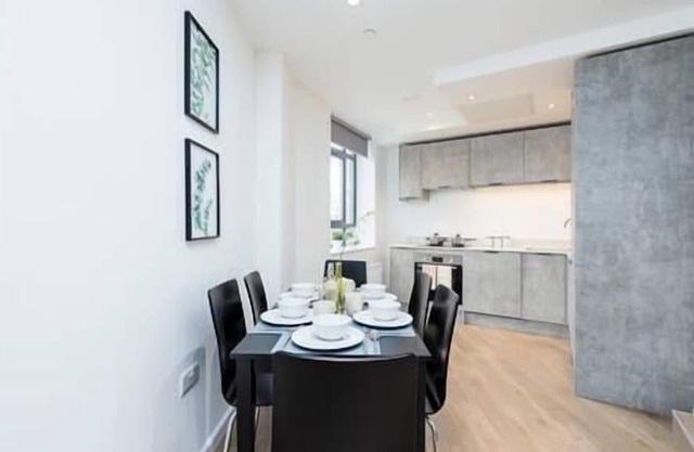 Brand NEW 2 bed Apartment - FREE WIFI!