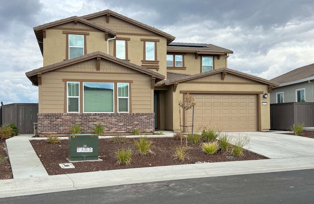 Brand new!! 2 Houses in 1 Great Deal. Check it out