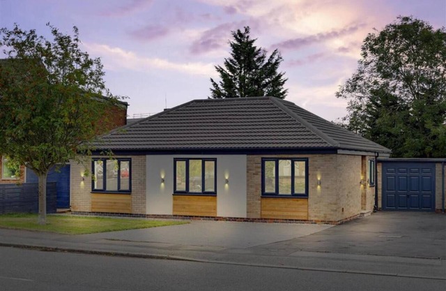 Brand New 4 Bed Deluxe Modern Villa - Sleeps 9