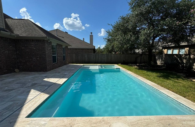 Brand New Pool & SPA! 4-Bdr retreat in The Woodlands TX, Sleeps 10