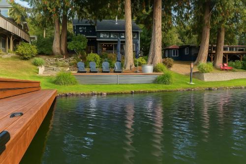 Brand New Rental Ohop Oasis!