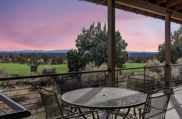 Brasada Ranch | 2 Full Suites | On Golf Course