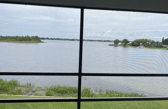 BREATHTAKING LAKE VIEW CONDO ON TOP FLOOR