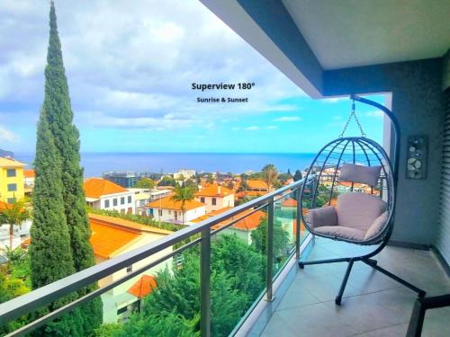 Breathtaking Panoramic Apartment in Central Funchal, Large, Bright and Inviting