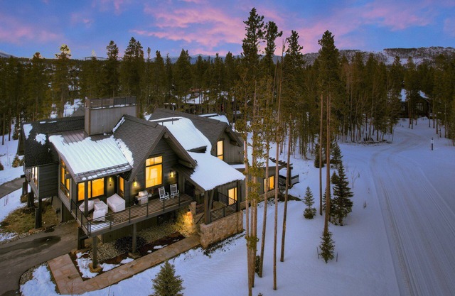 Breckenridge 88 - Four Bedroom Villa, Sleeps 11