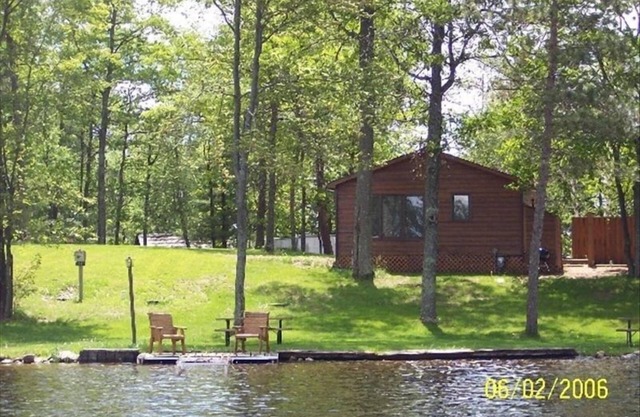 Breezy Bay Cottage - Lake Nokomis - Tomahawk, ~WI