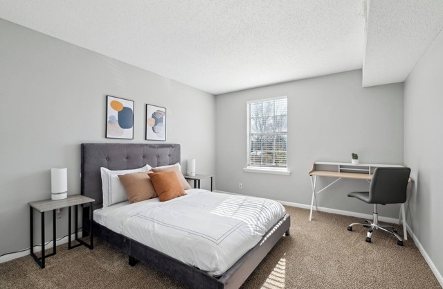 Brentwood C2 I Cozy & Comfy I 2Bd I Free Parking