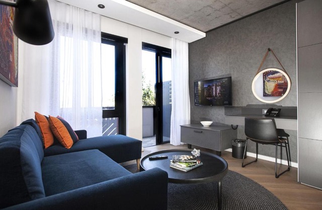 Bridgewater Apartments by Century City Hotels