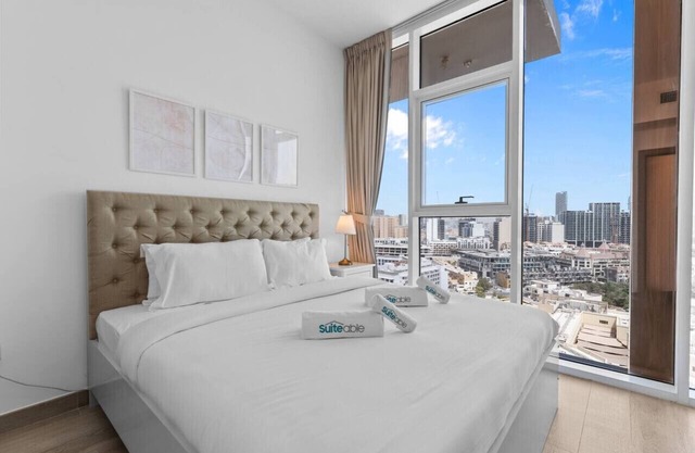 Bright 1 Bedroom Apartment with JVC open view
